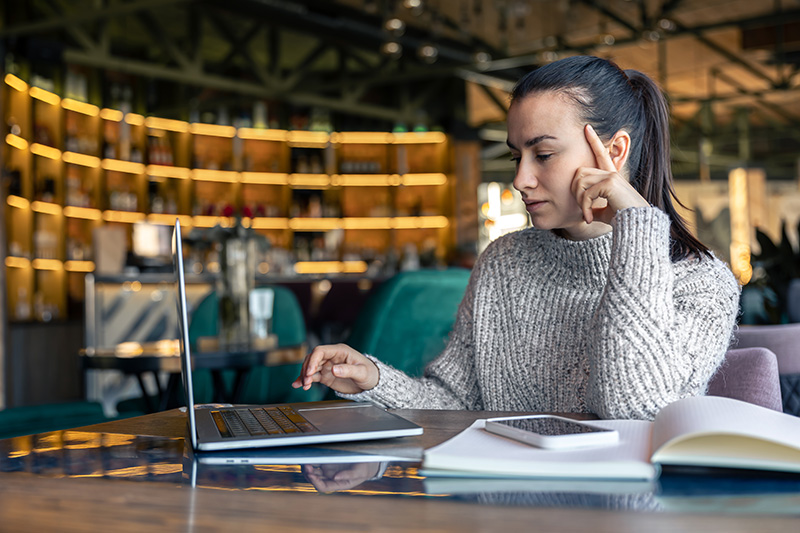 任意整理のメリットとデメリット